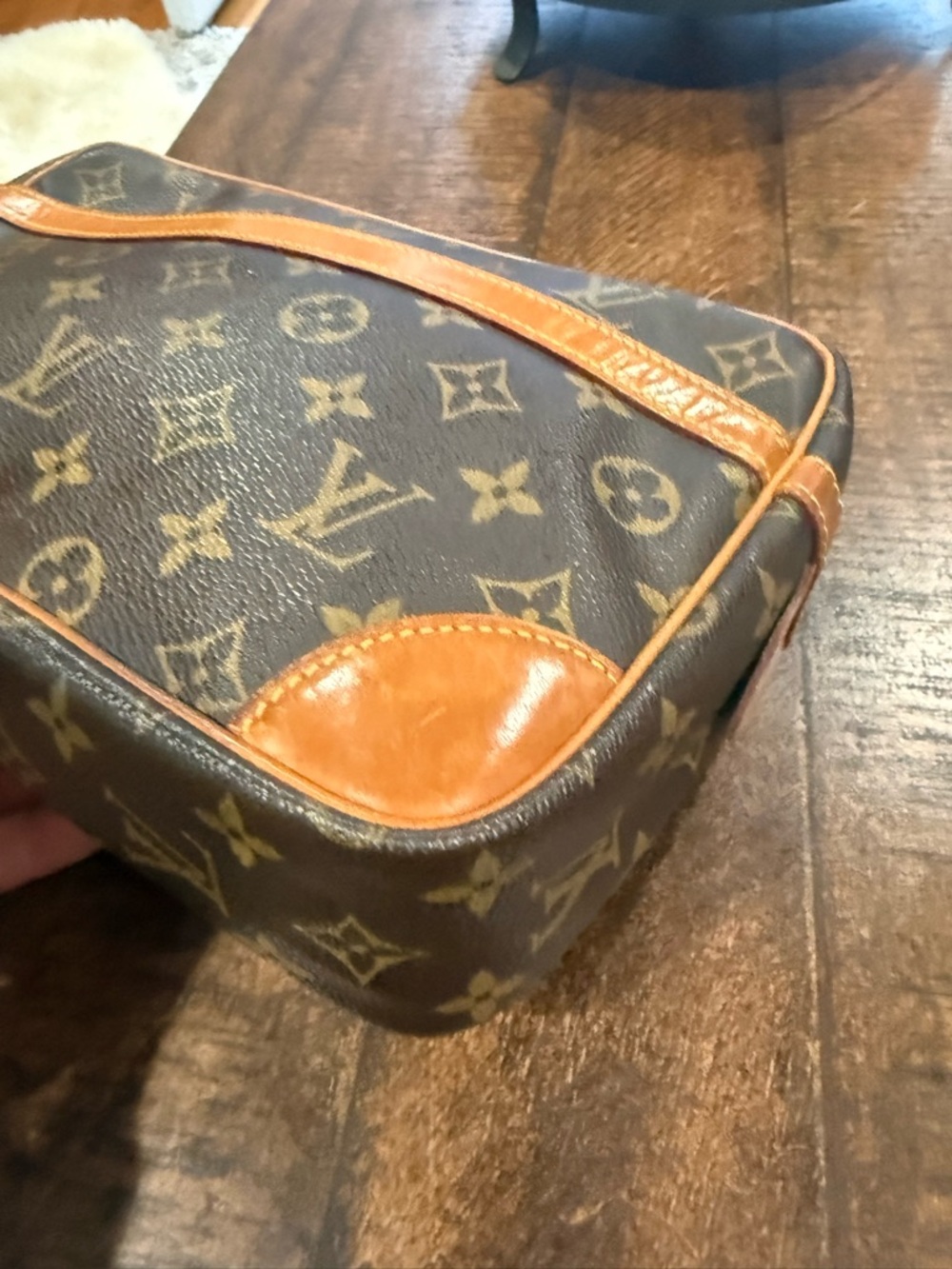 Louis Vuitton Brown Monogram Canvas Bag with Tan Leather Trim - Picture 7 of 12